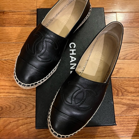 CHANEL Black Lambskin Espadrilles 39 - Picture 7 of 8